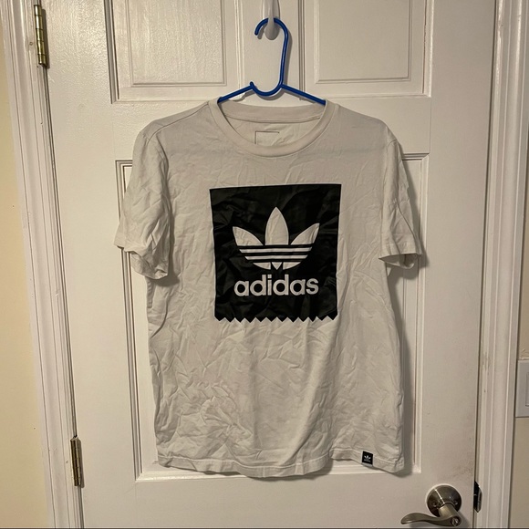 Adidas Tshirt - Picture 1 of 2